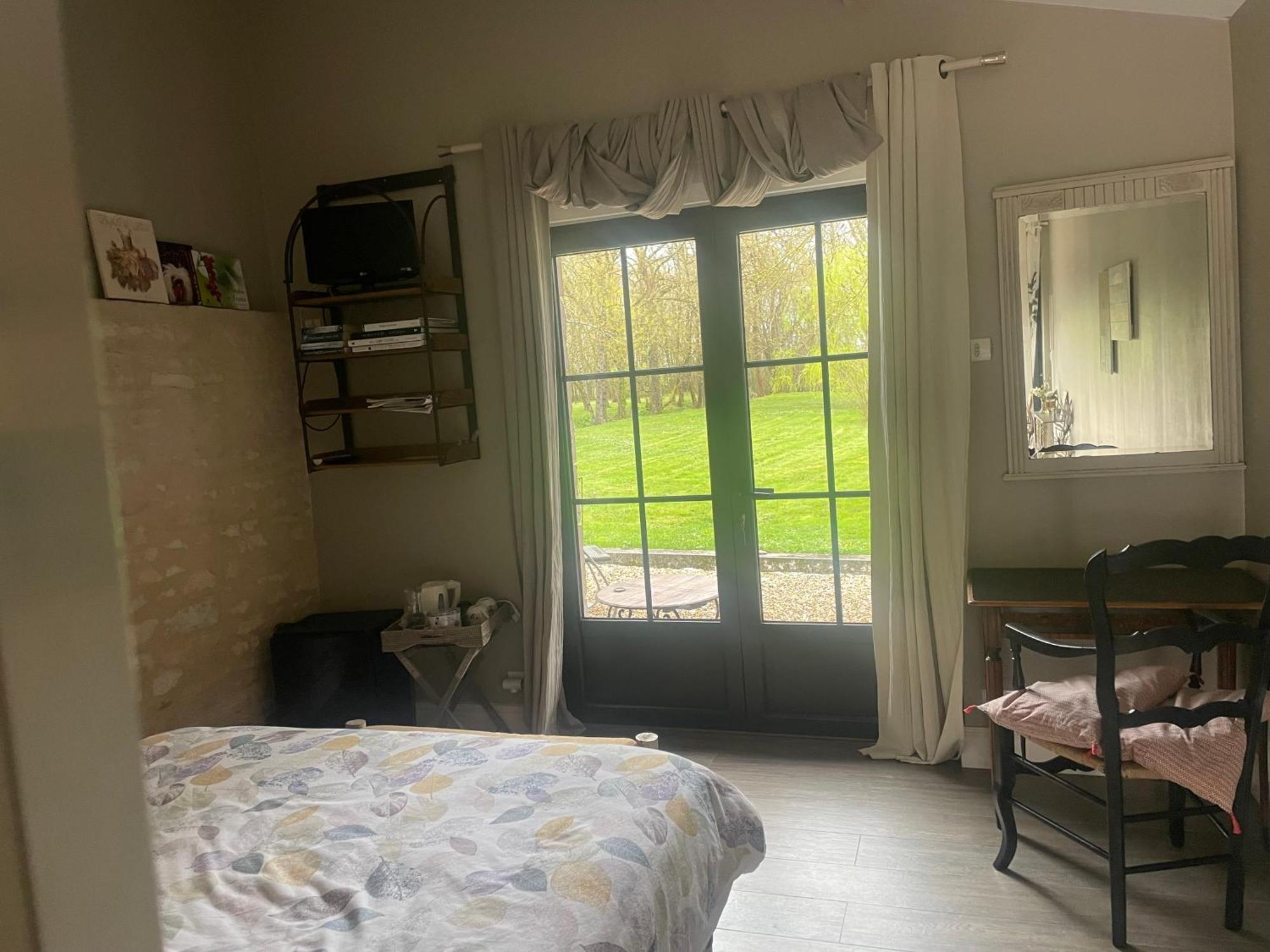 Bed and Breakfast Le p'tit nid de Gabriel Les Touches-de-Périgny Exterior foto